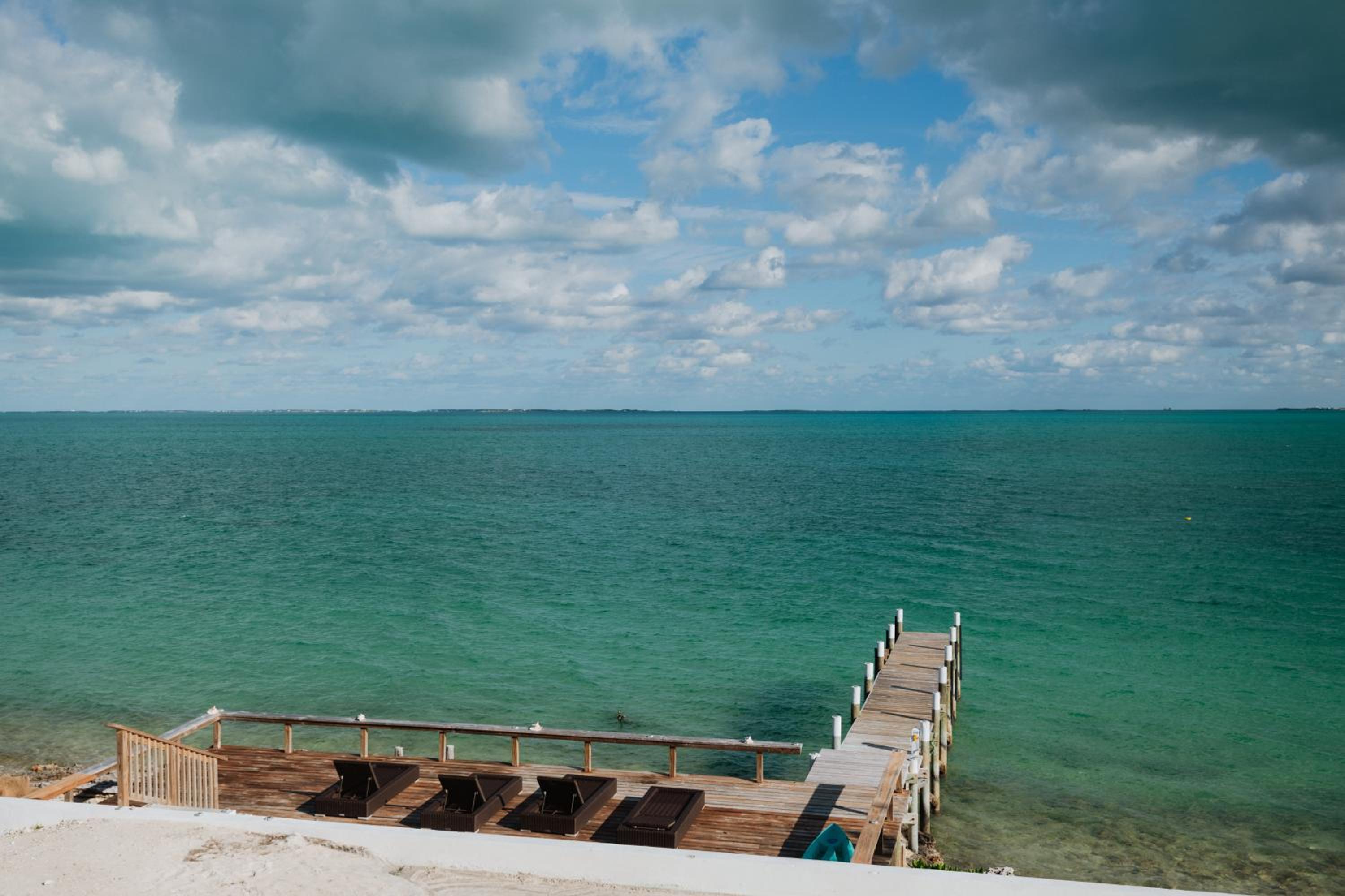 Private Oceanfront, beach, dock and Hottub - The Perky Pelican - Property Image 4