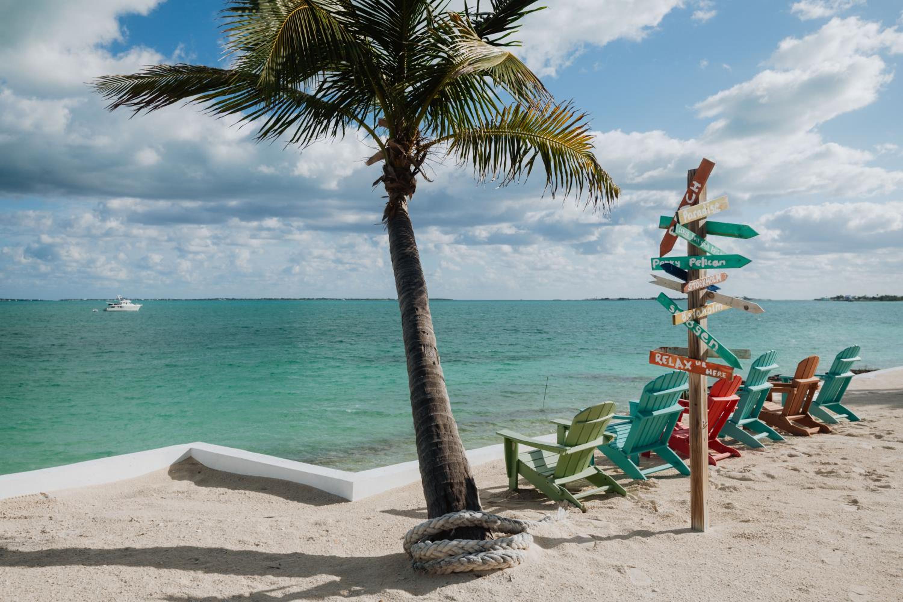 Private Oceanfront, beach, dock and Hottub - The Perky Pelican - Property Image 11