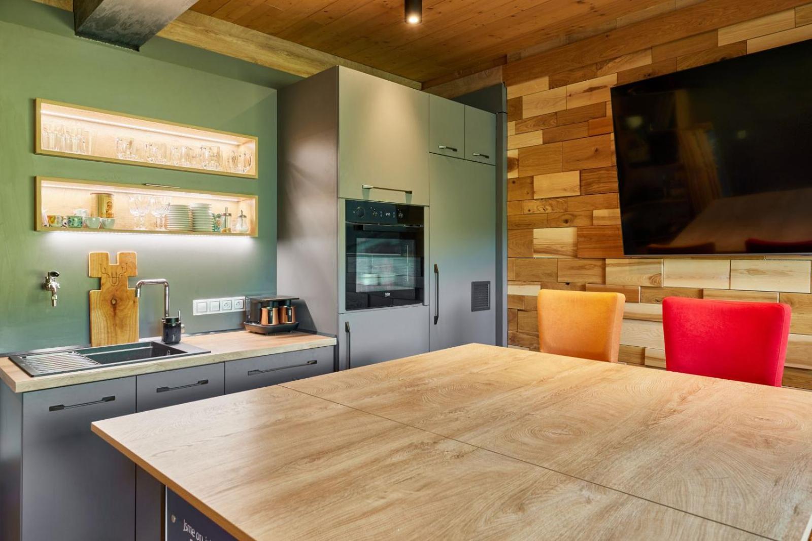 Urlas Apartments, 80m from ski slope, Dog friendly