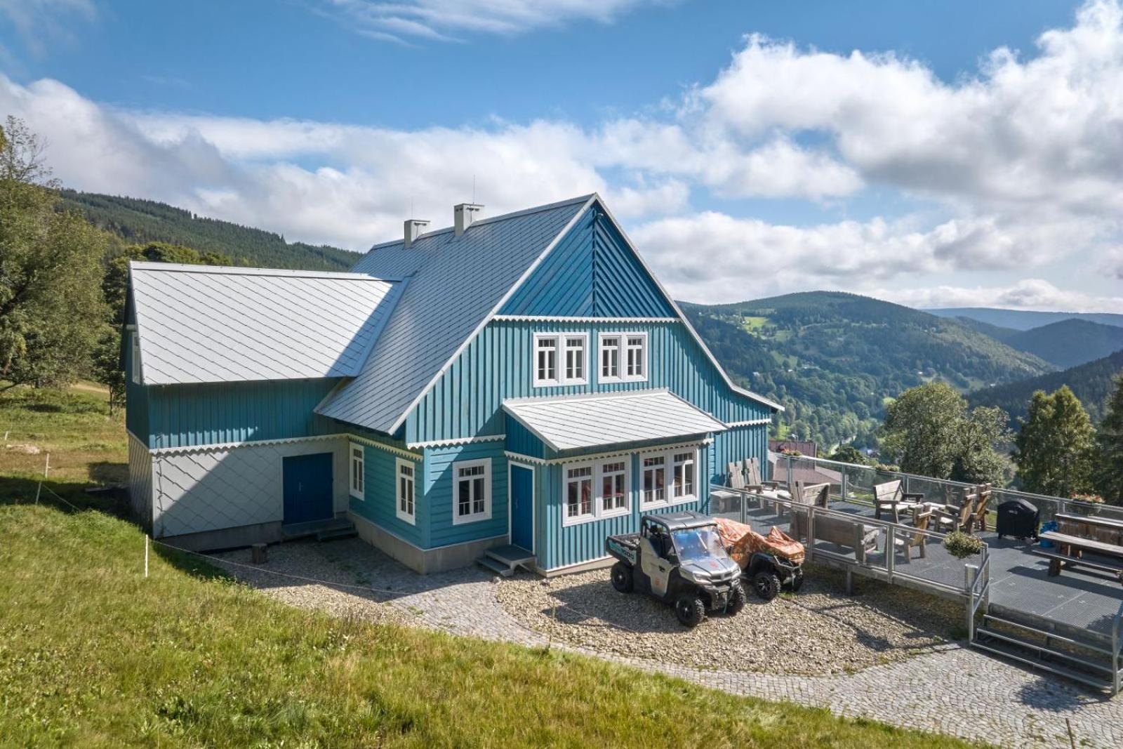 Urlas Apartments, 80m from ski slope, Dog friendly