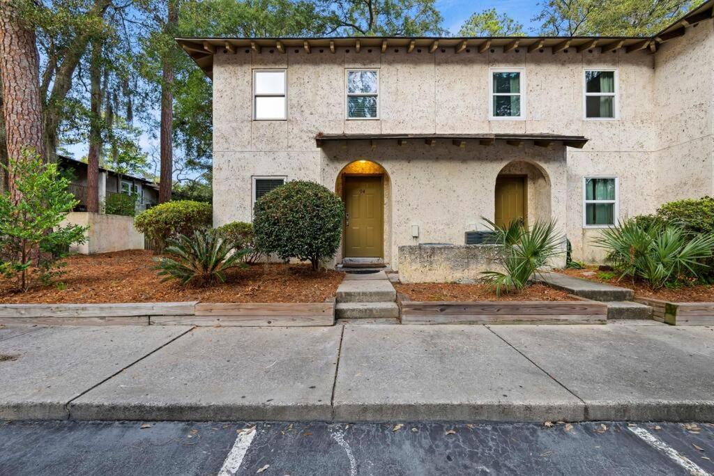 #94 Bright 2BDR Pet Welcome Pool 2parking Baby Crib view 5