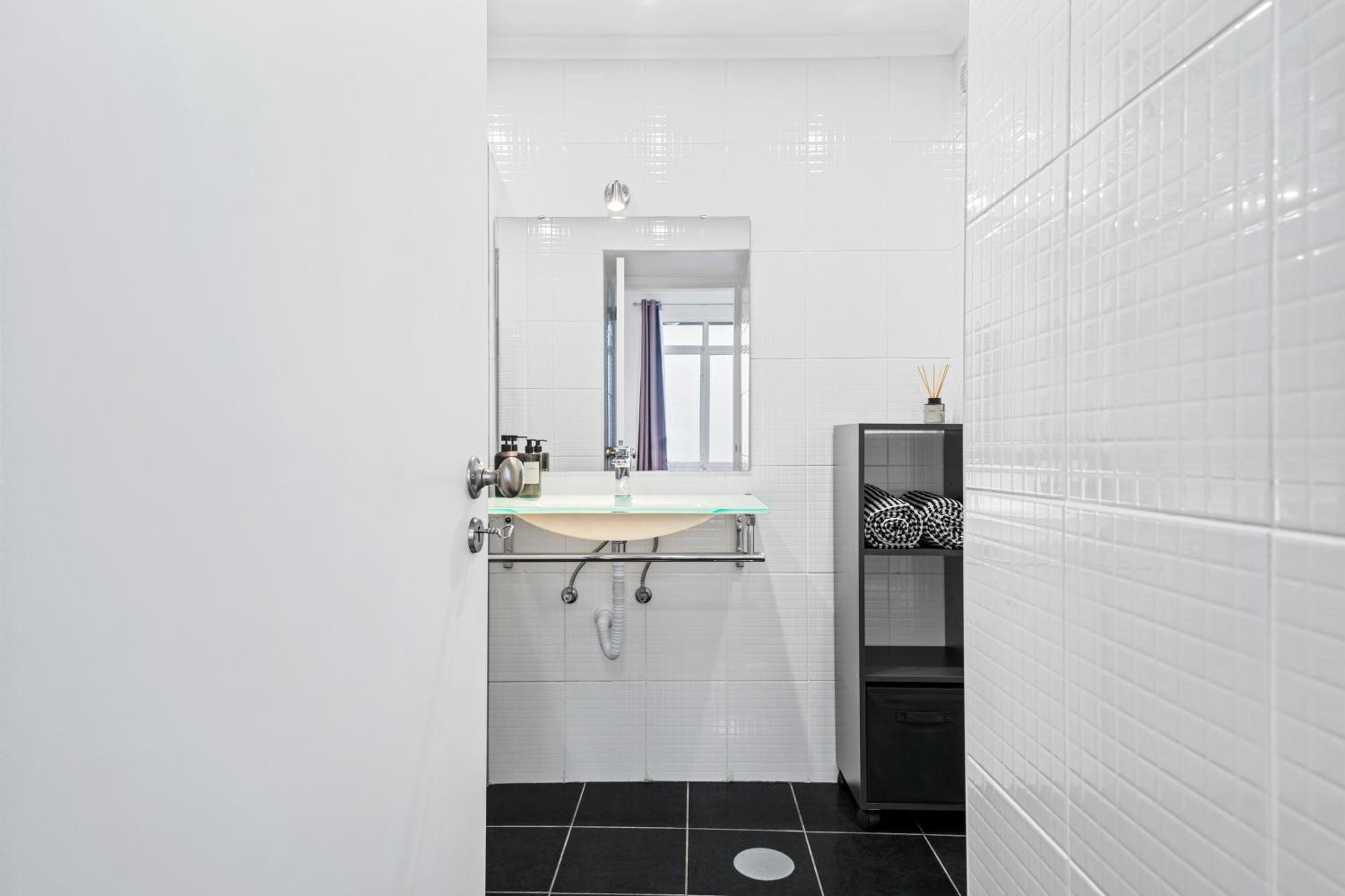 Cozy City Center Apartment in Funchal view 3