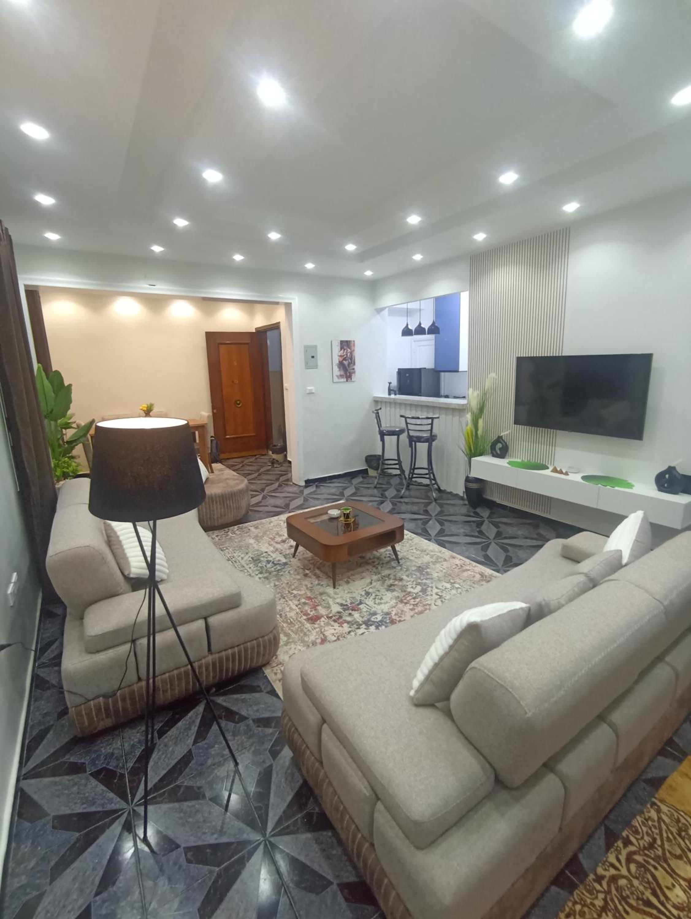 Tahrir Residence - Marriage Certificate is Required for Couples at Check-in