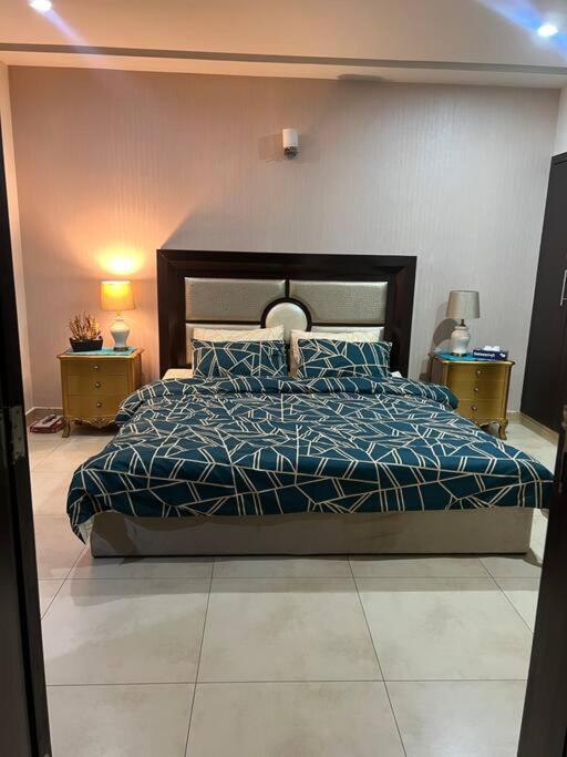 Bahria Luxury Heights - III PH4 -The Arena Cinema view 4