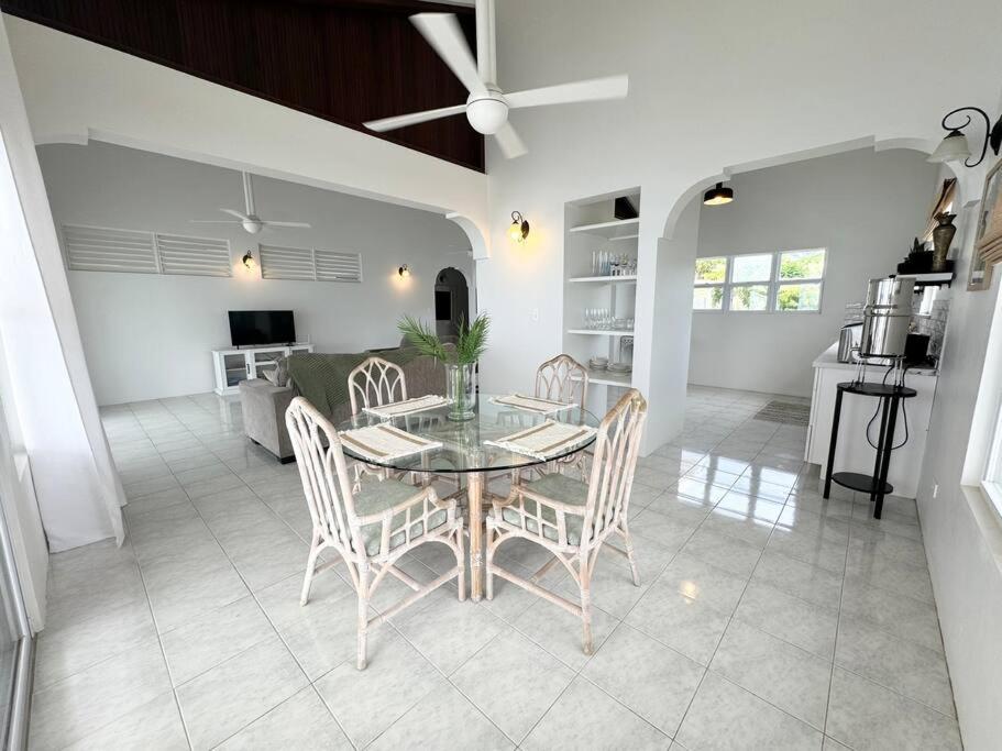 Beautiful Resort-Style Home !!!