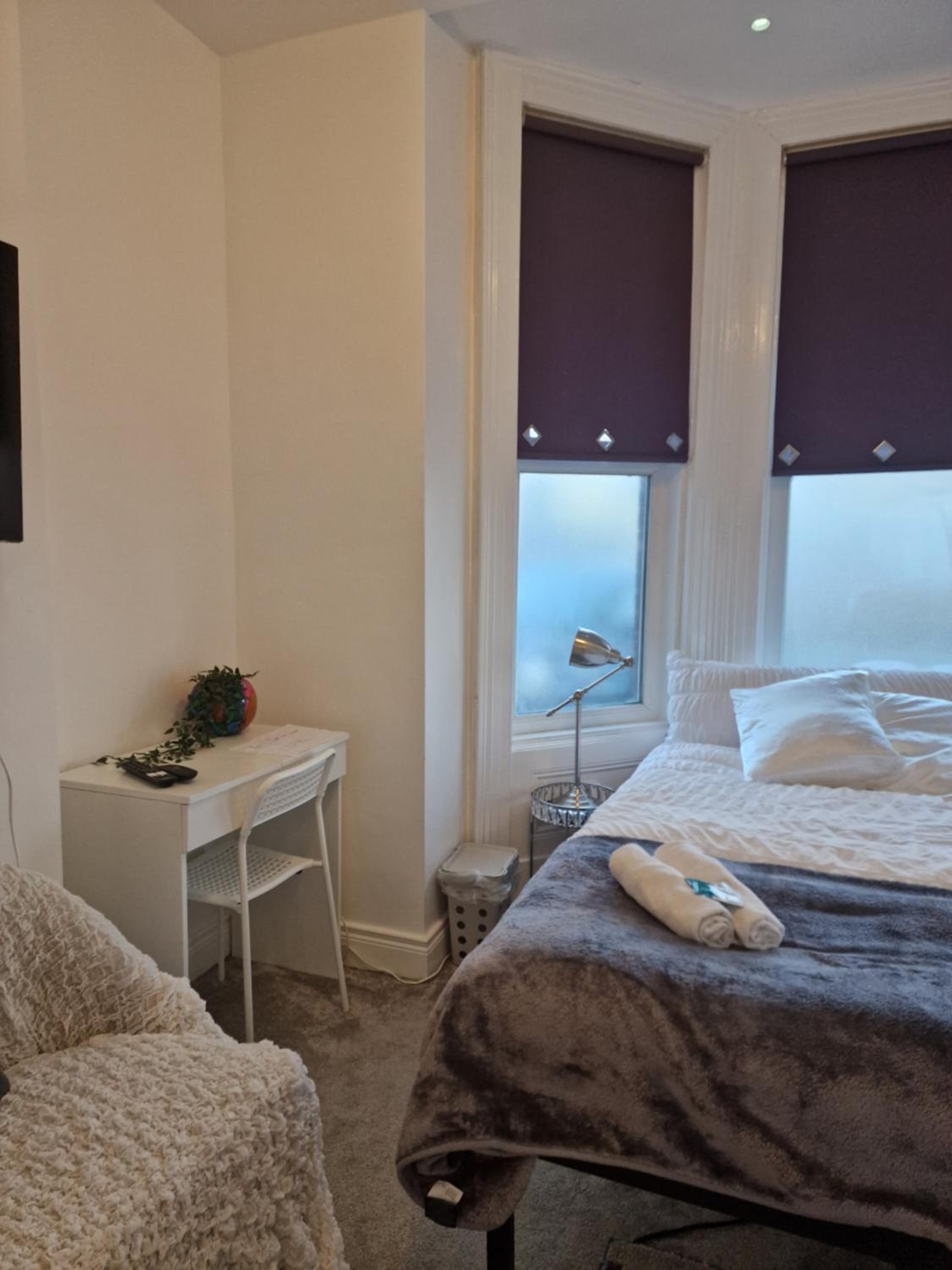 Aunty Katie's House, NI Tourist Board Certified & located on the main Oldpark Road to Belfast, with Free Continental Breakfast & Free Ultra Fast SKY intern view 4