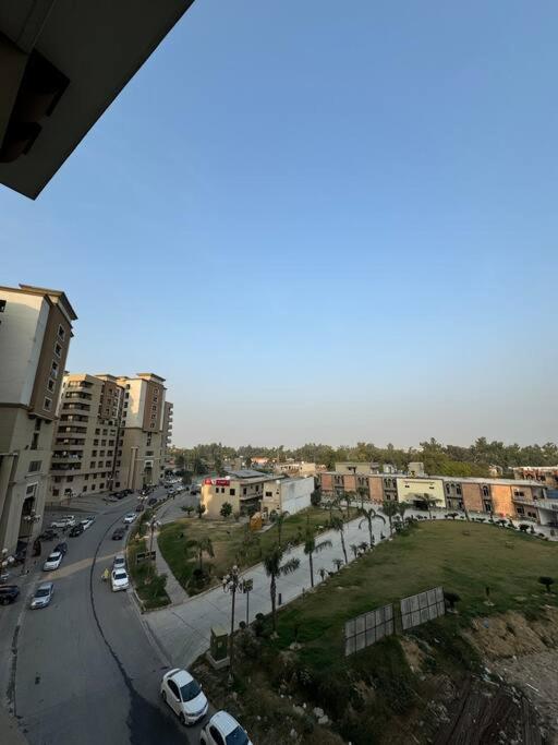 Luxury Flat 2-BED-Self Check-in view 2