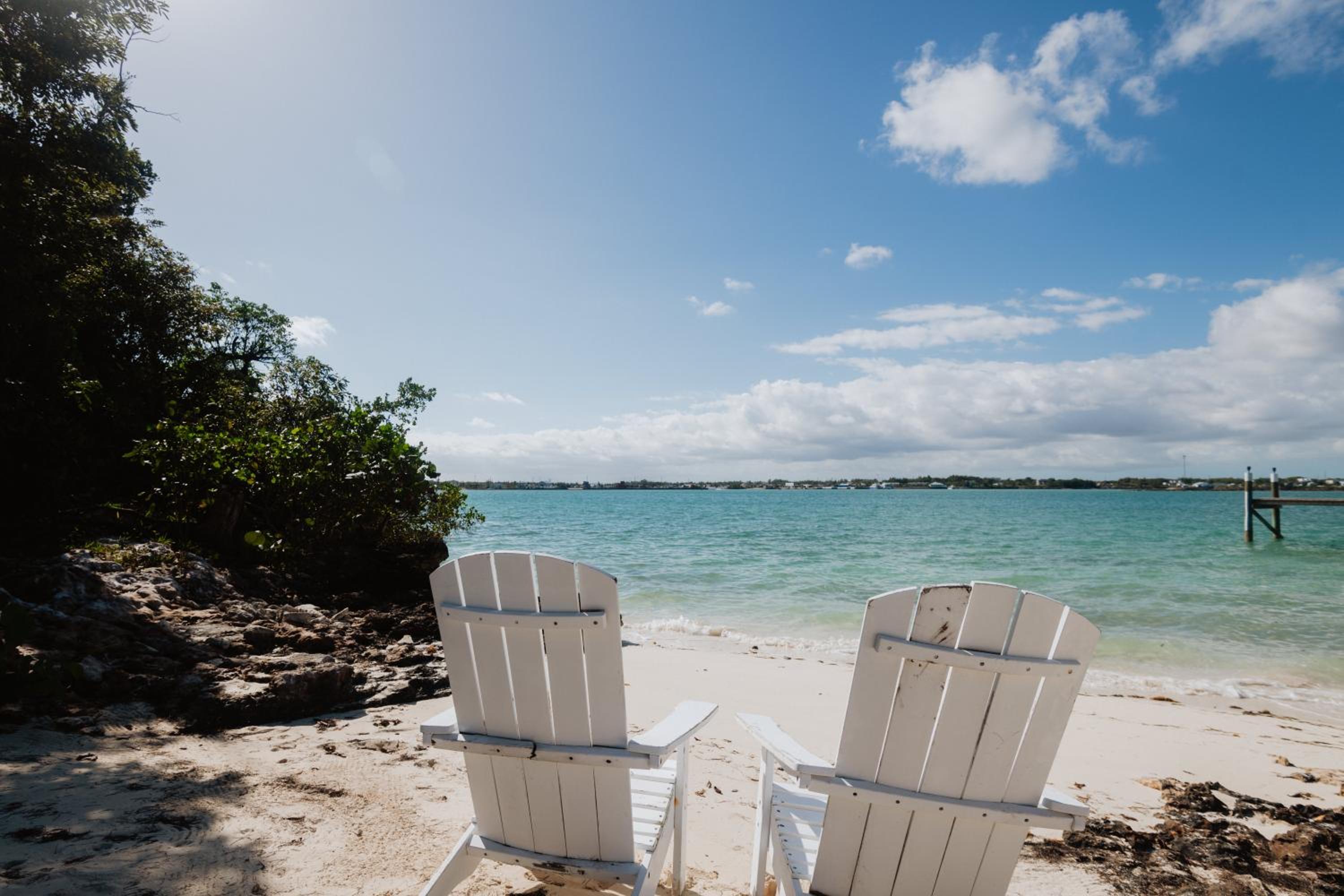Harbour Beach Villa - large dock & great views!