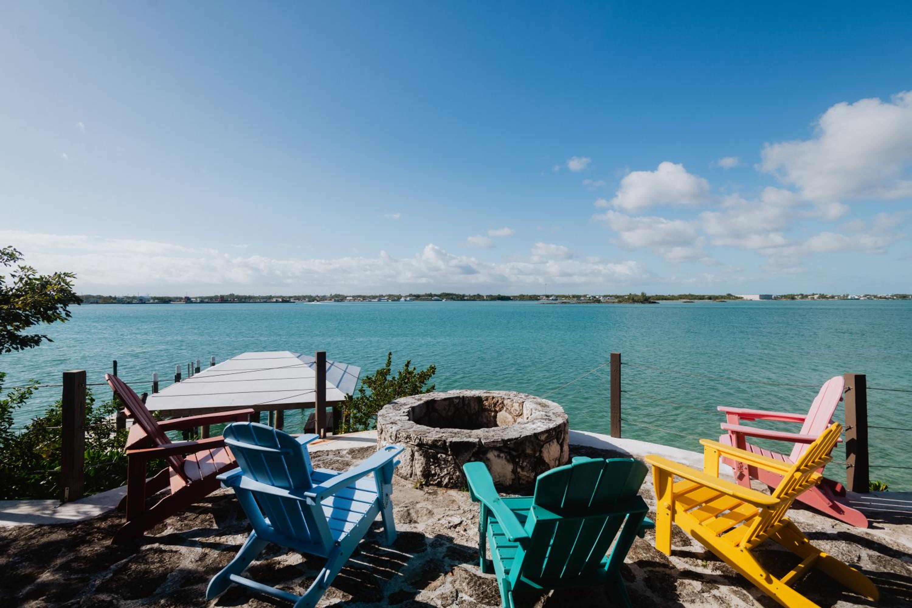Harbour Beach Villa - large dock & great views!