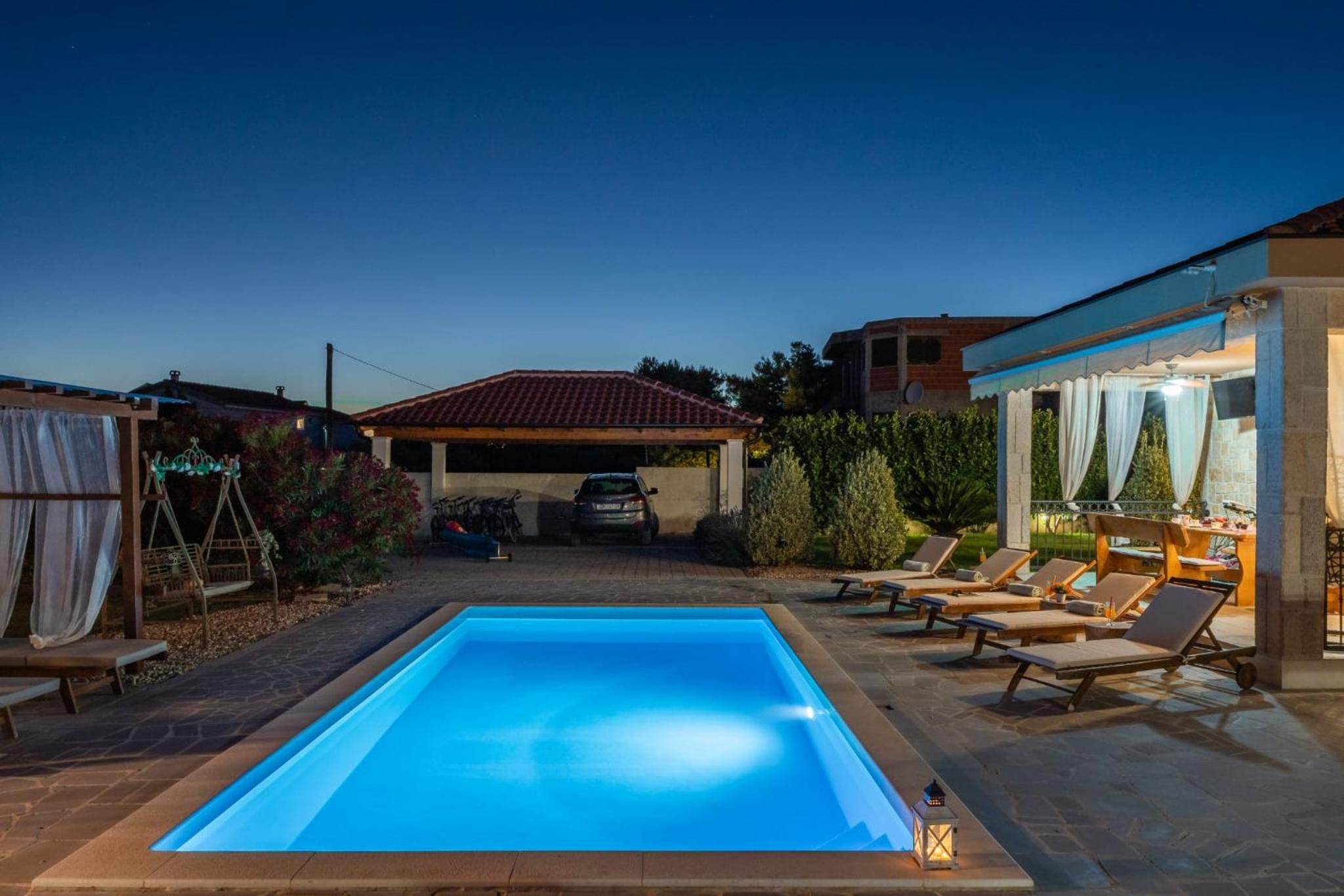 Villa Mlb with heated pool, sauna and jacuzzi view 4