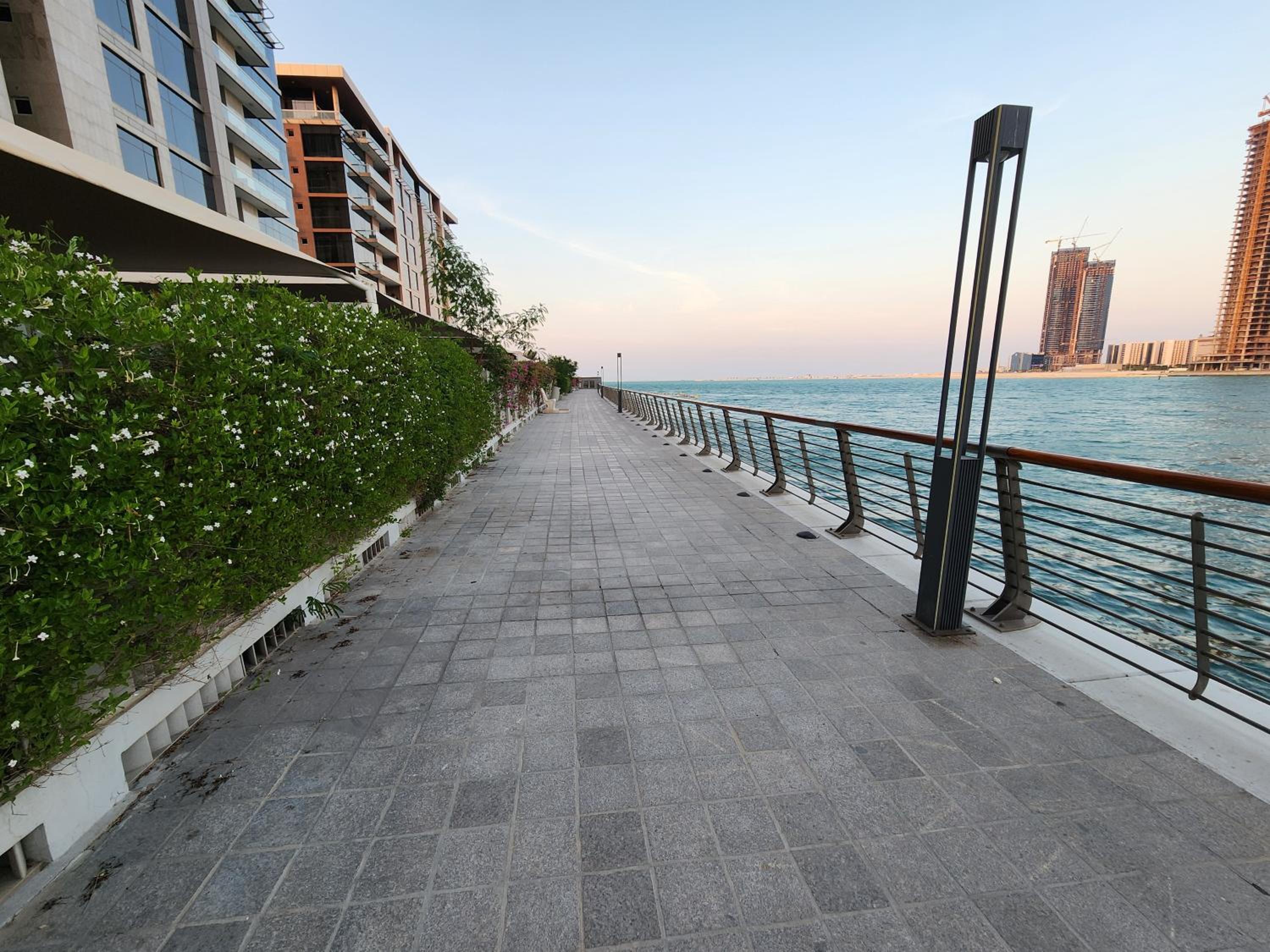 Stunning Sea View 3BR Duplex in Reef Island