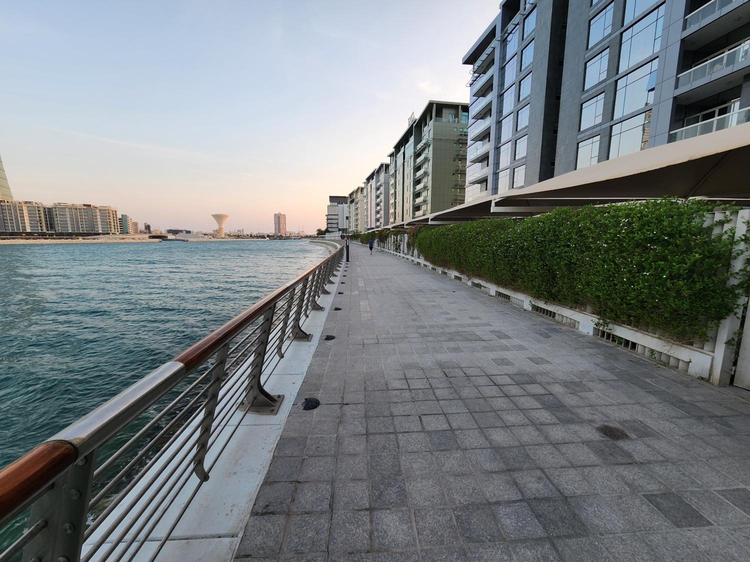 Stunning Sea View 3BR Duplex in Reef Island