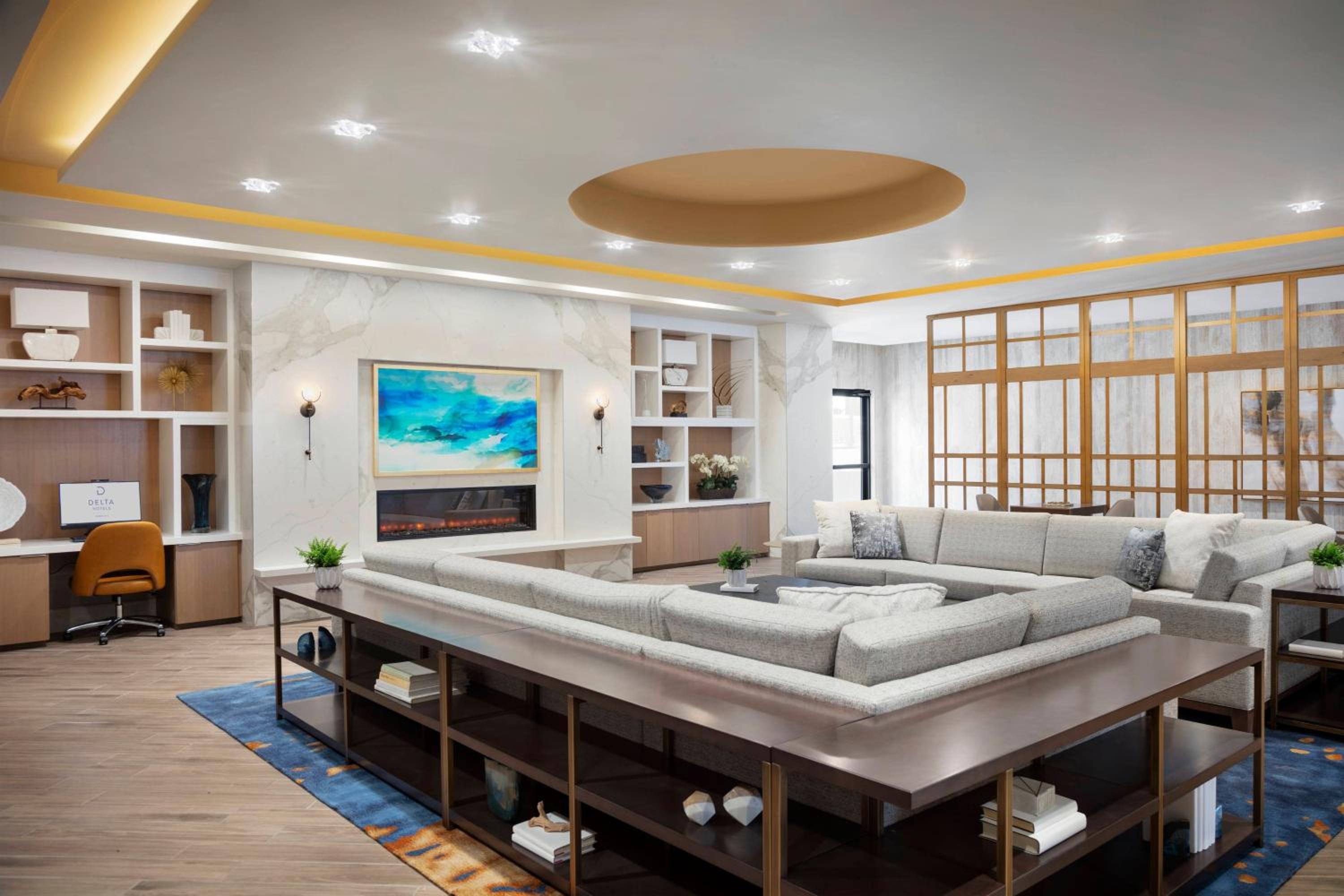 Delta Hotels by Marriott™ Virginia Beach Waterfront Suites