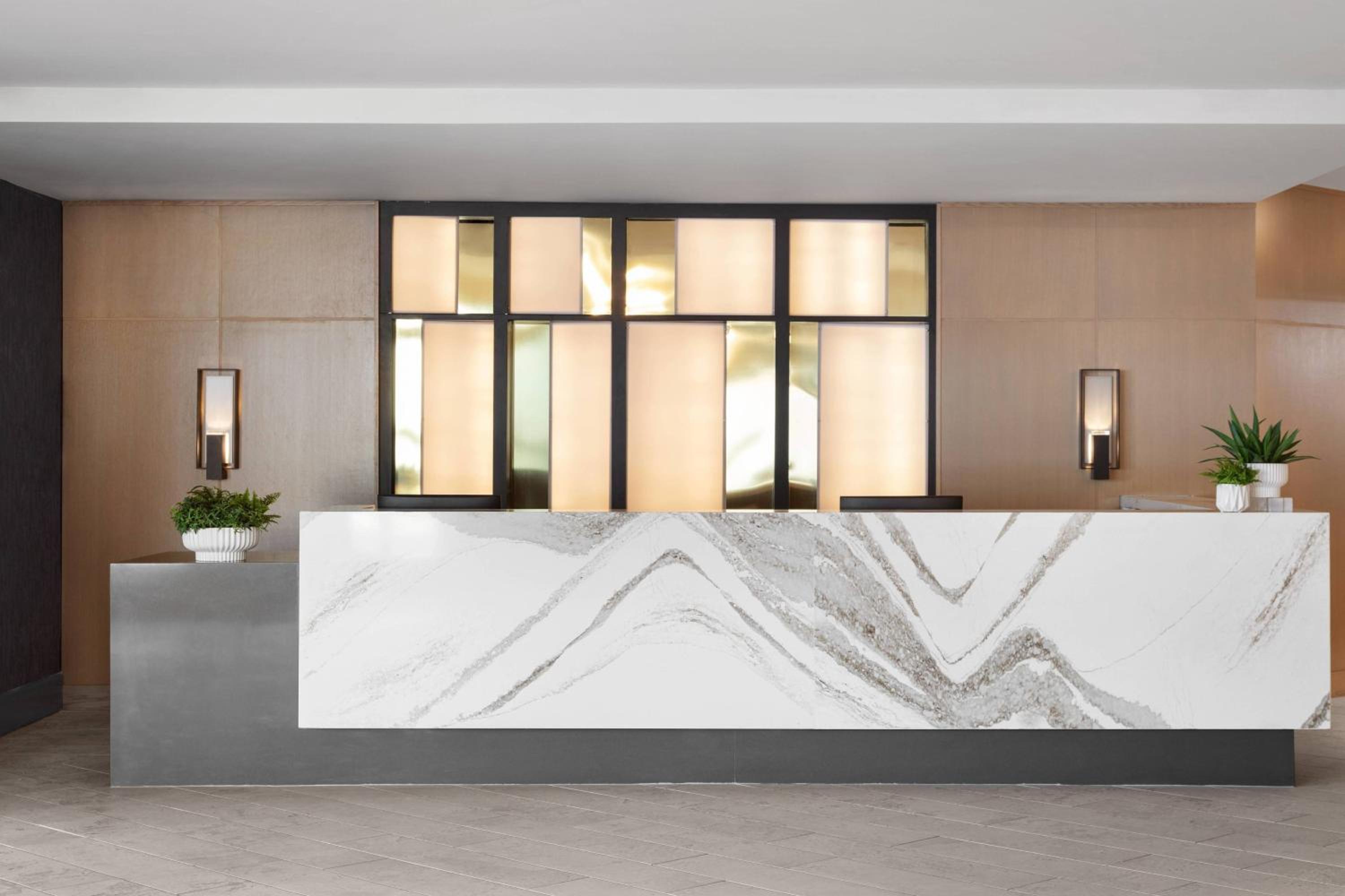 Delta Hotels by Marriott™ Virginia Beach Waterfront Suites