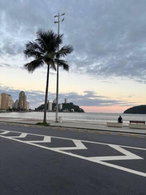 Apartamento São Vicente frente a praia