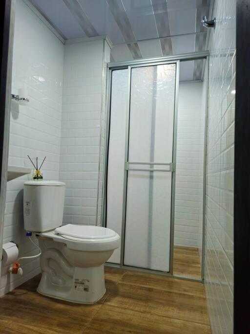 Denier House Guabinal 203