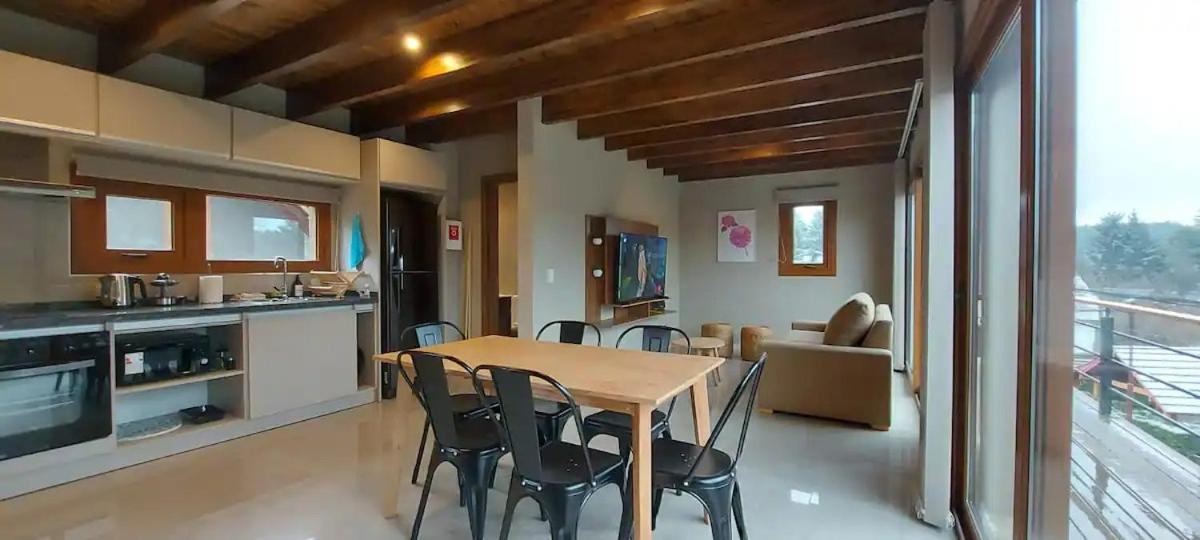 CIERVO - Dpto Villa la Angostura