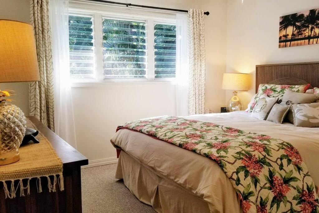 Ohana Beach Retreat at the Surf and Racquet Club view 4