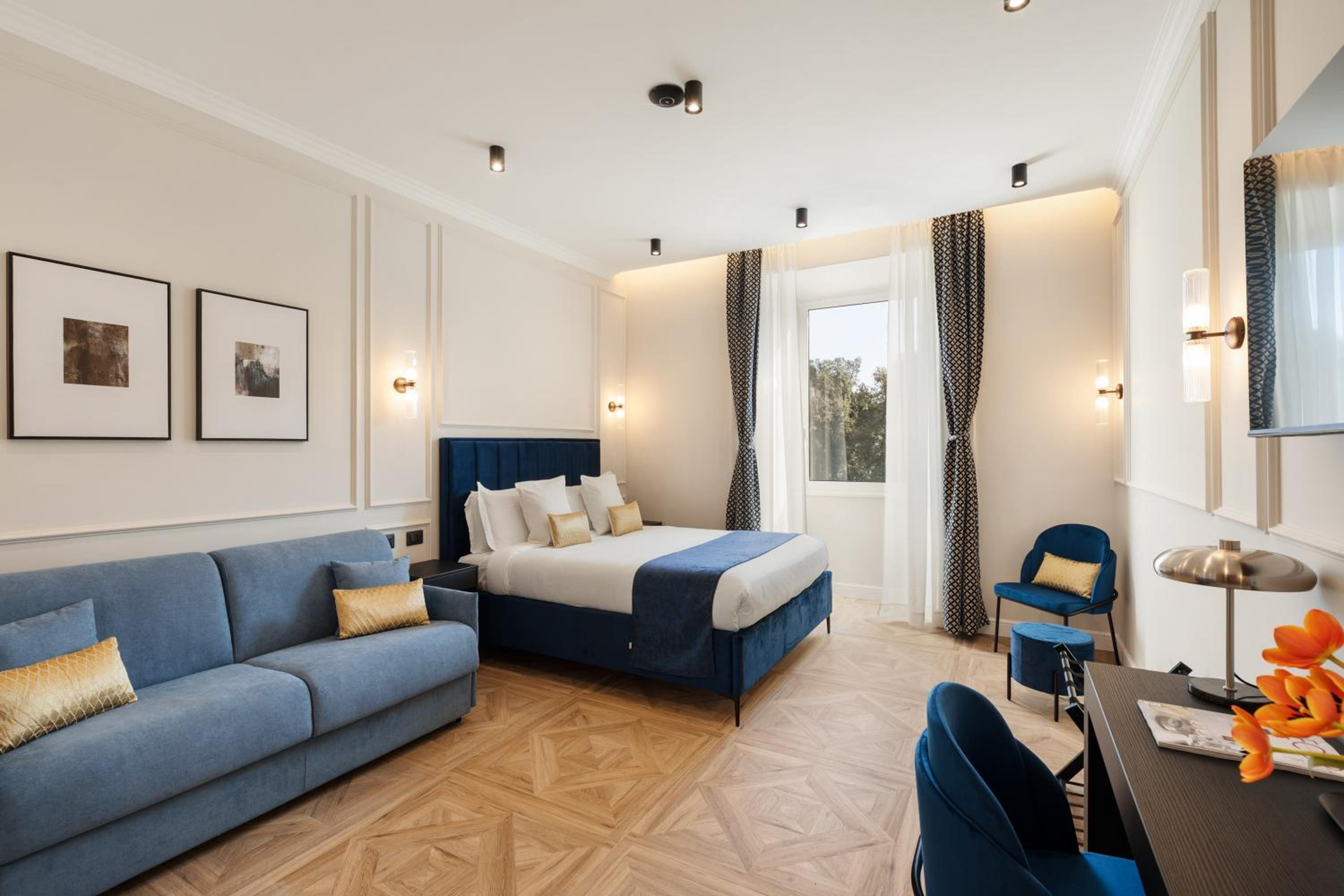 hotel room