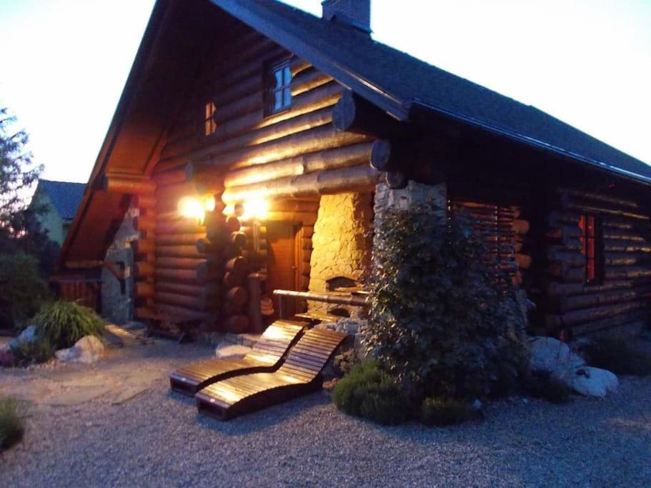 Sruby Suchý - malý srub pro 6