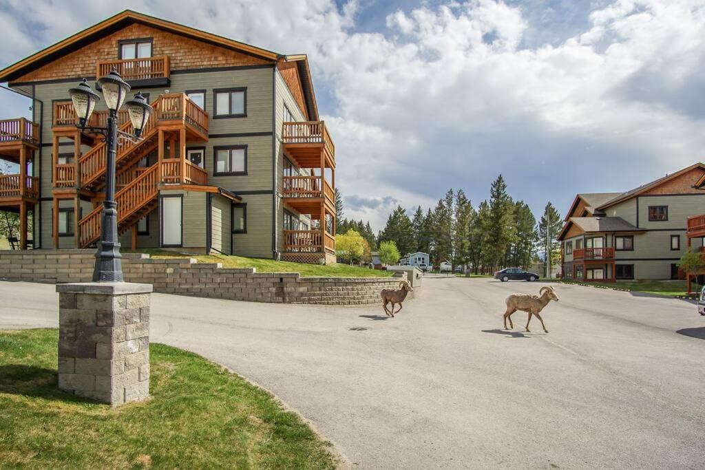 Hotel Stylish and comfy 2BR condo near Hot Springs - Image 1