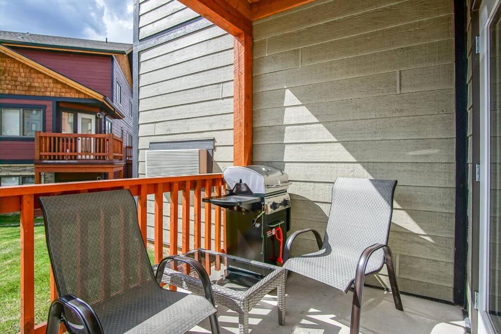 Stylish and comfy 2BR condo near Hot Springs