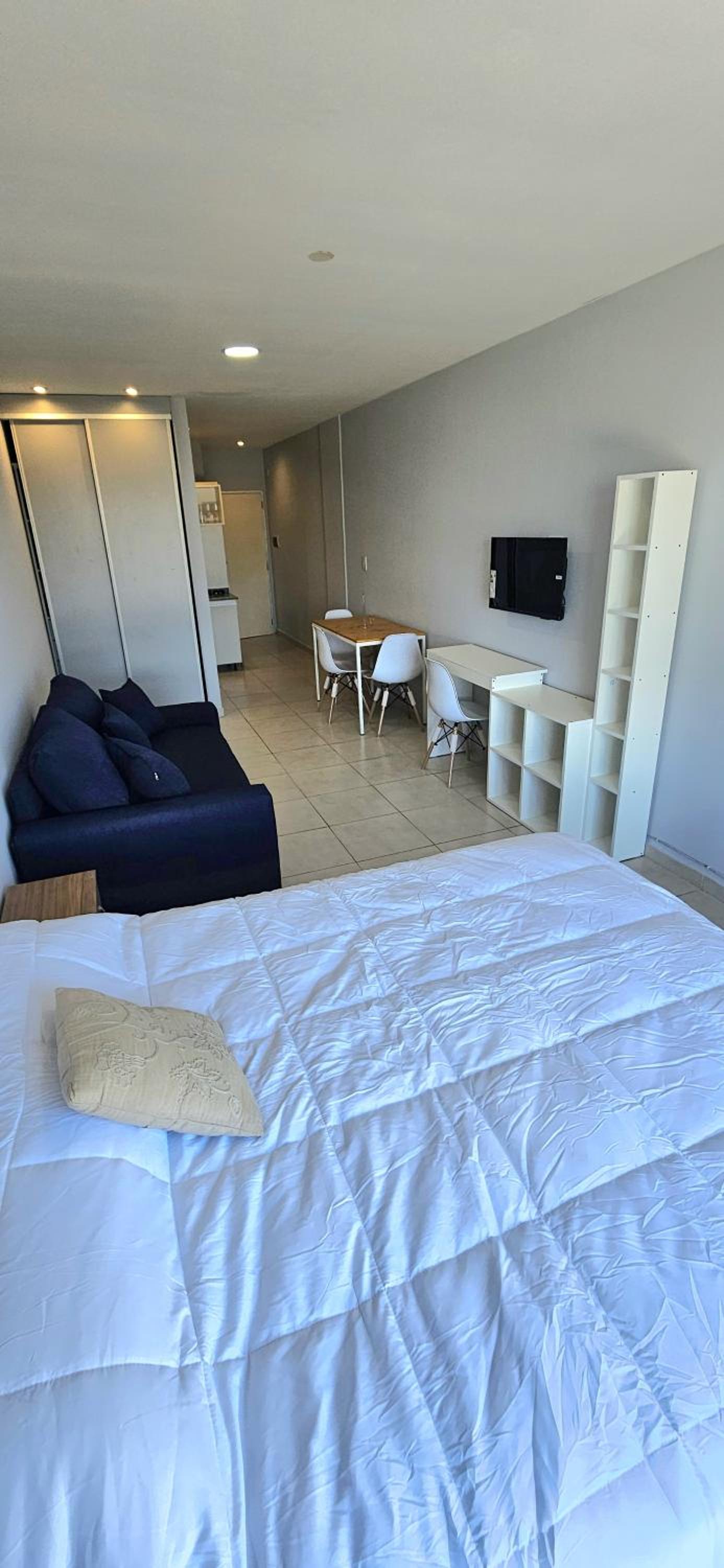 Departamento en Corrientes, céntrico, con piscina, cochera, wifi