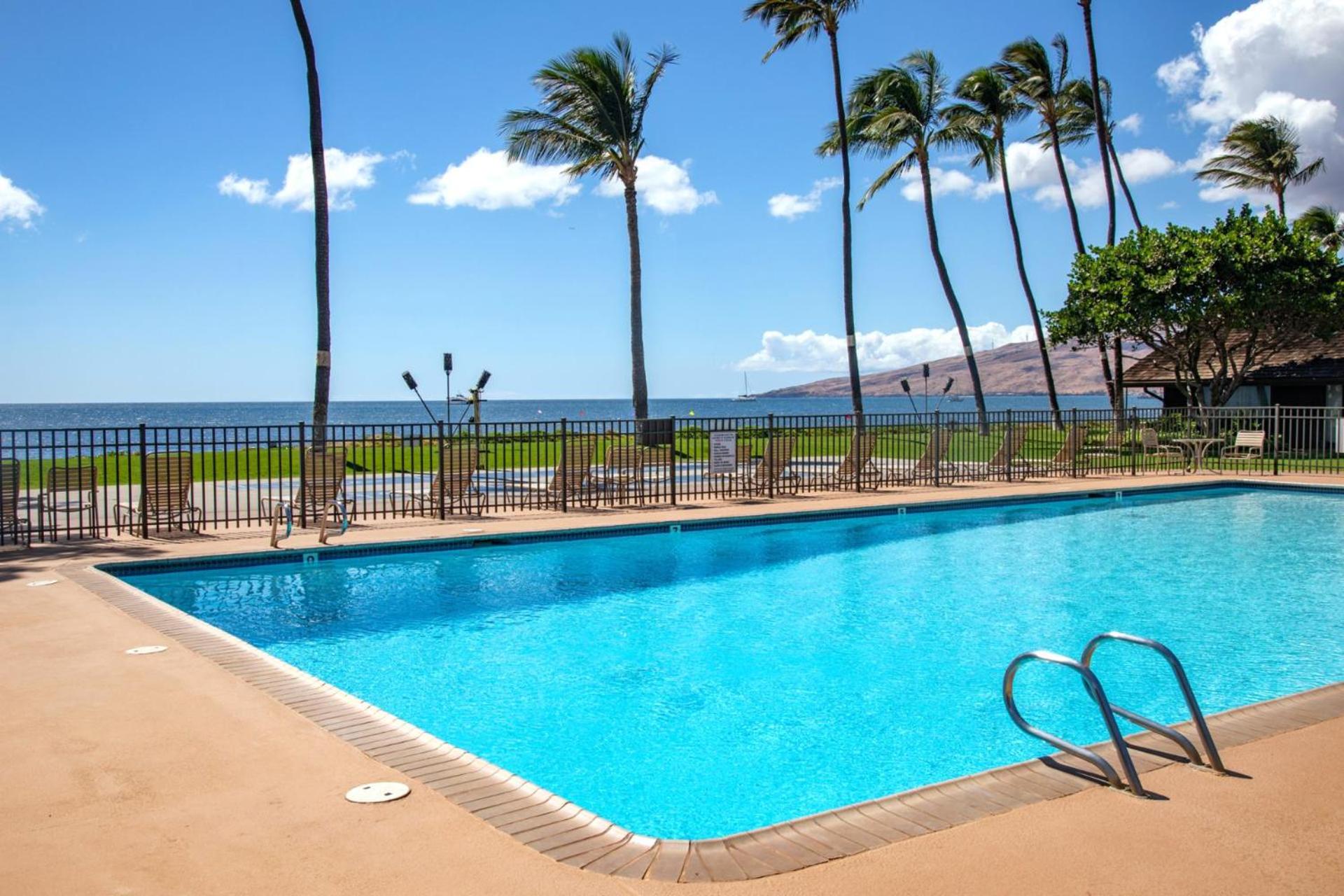 KBM Resorts FREE CAR Maalaea Surf 1-Bedroom Condo with Prime Location and Turtle views MSR-F2 view 5