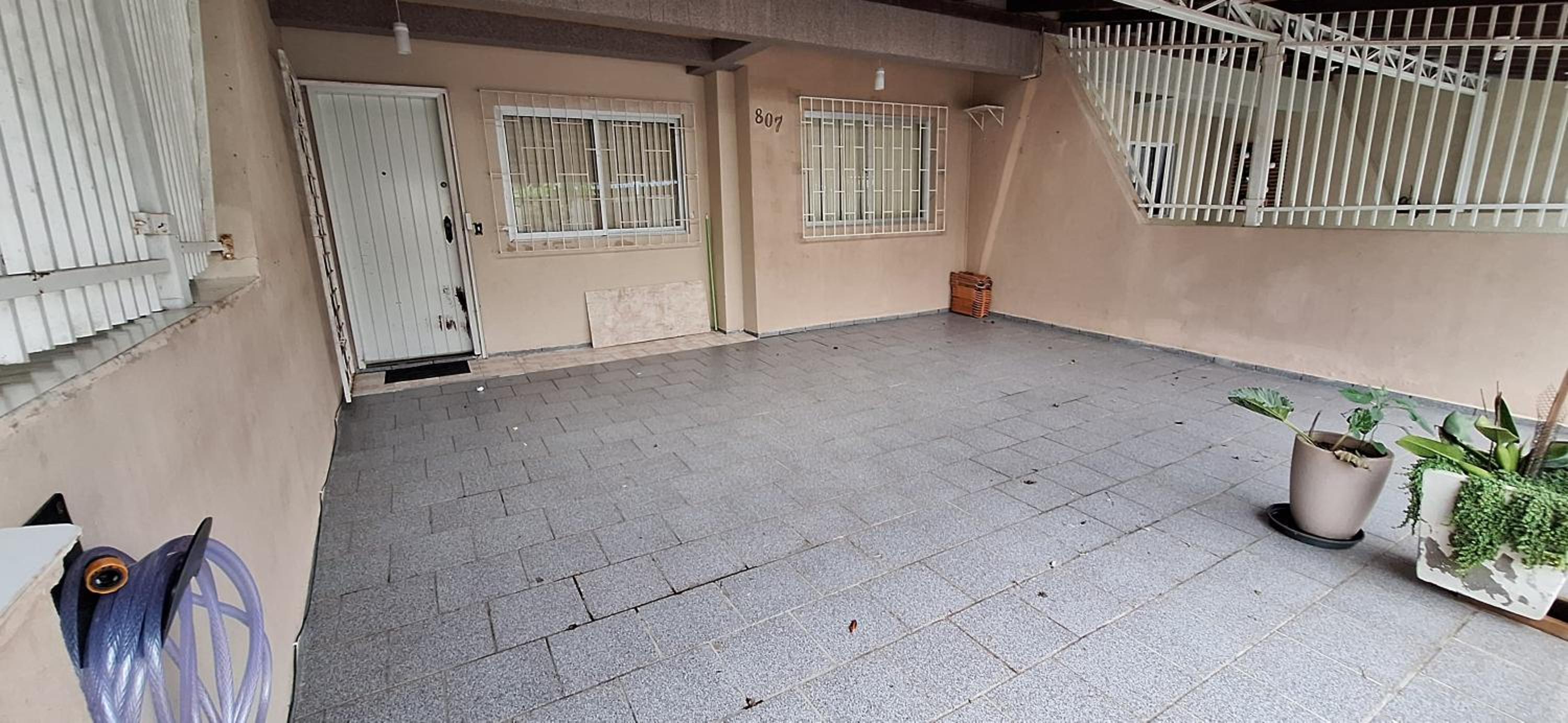 Triplex a 4 quadras da praia