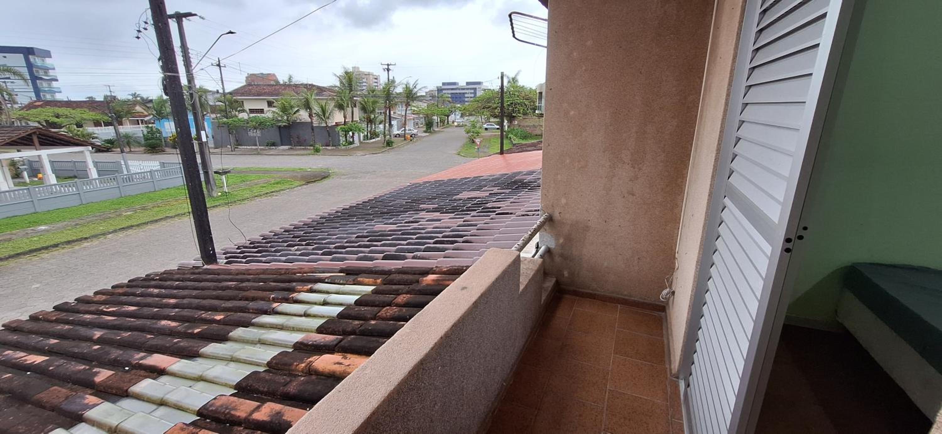 Triplex a 4 quadras da praia