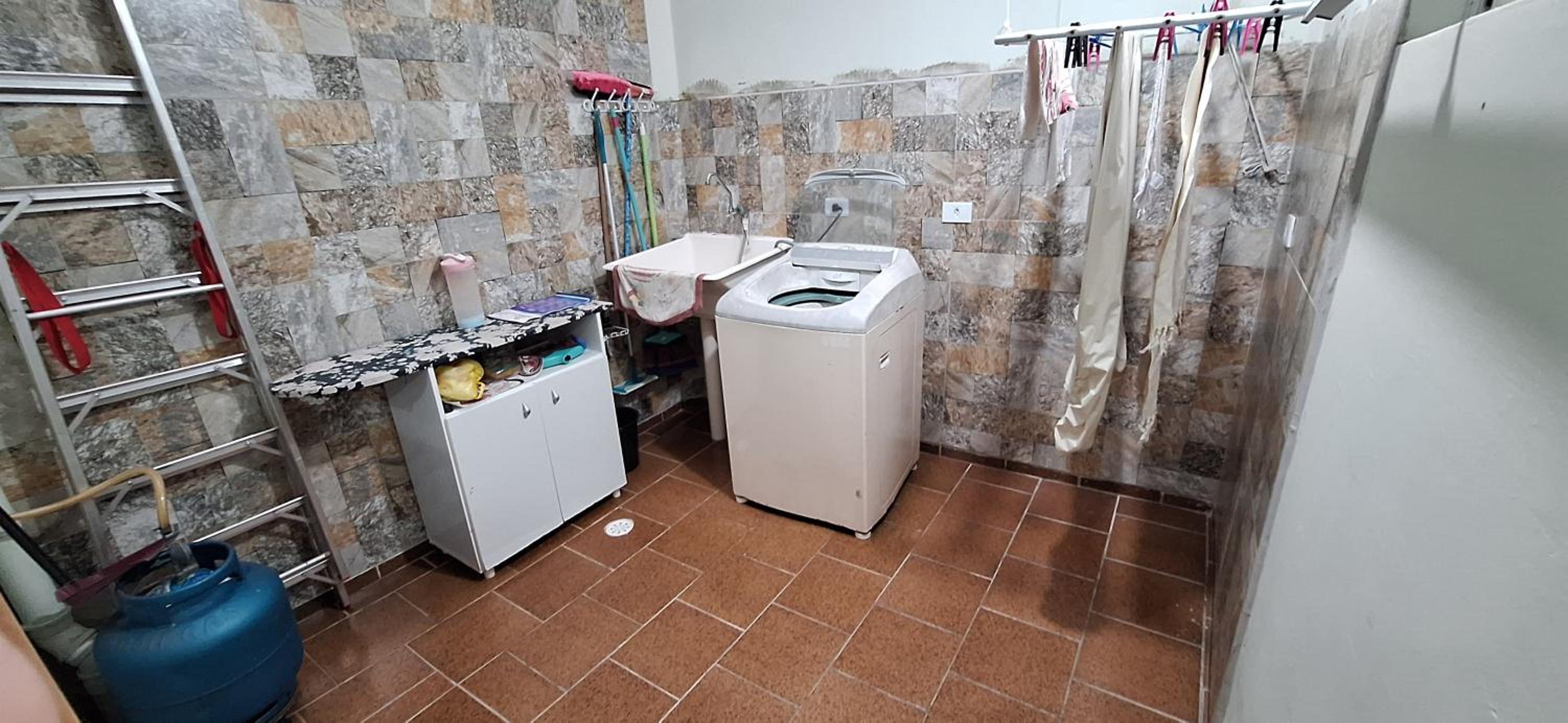 Triplex a 4 quadras da praia