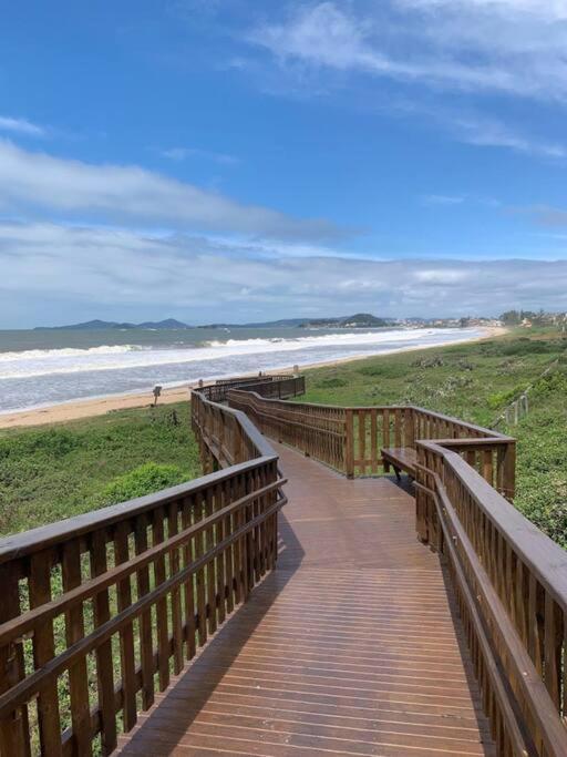 Apartamento pé na areia, proximo Beto Carreiro!