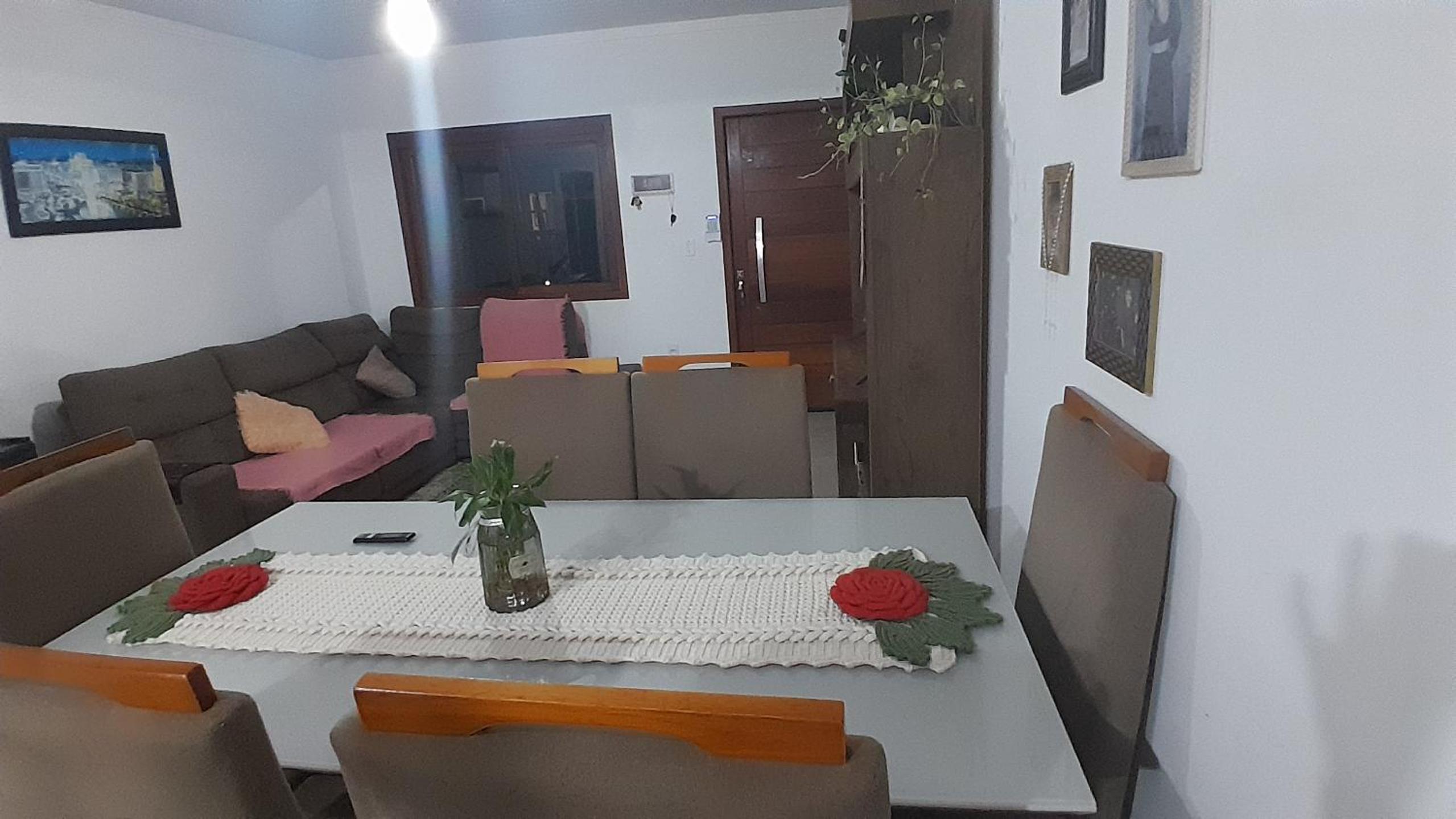 Casa aconchegante próximo a praia, 2 dormitórios