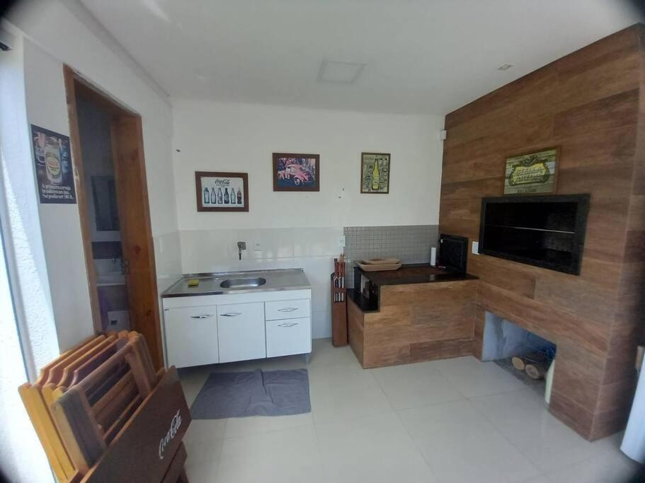 Casa aconchegante próximo a praia, 2 dormitórios