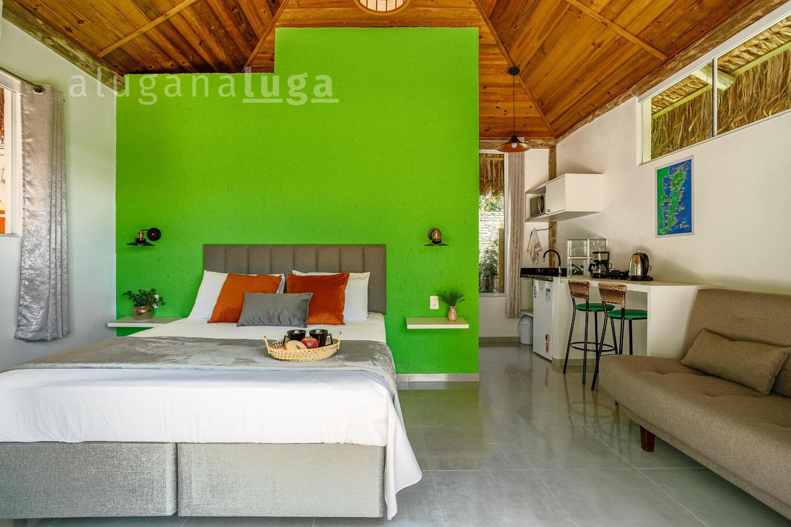 Parrot Cabin - Heated Pool & Gourmet Area