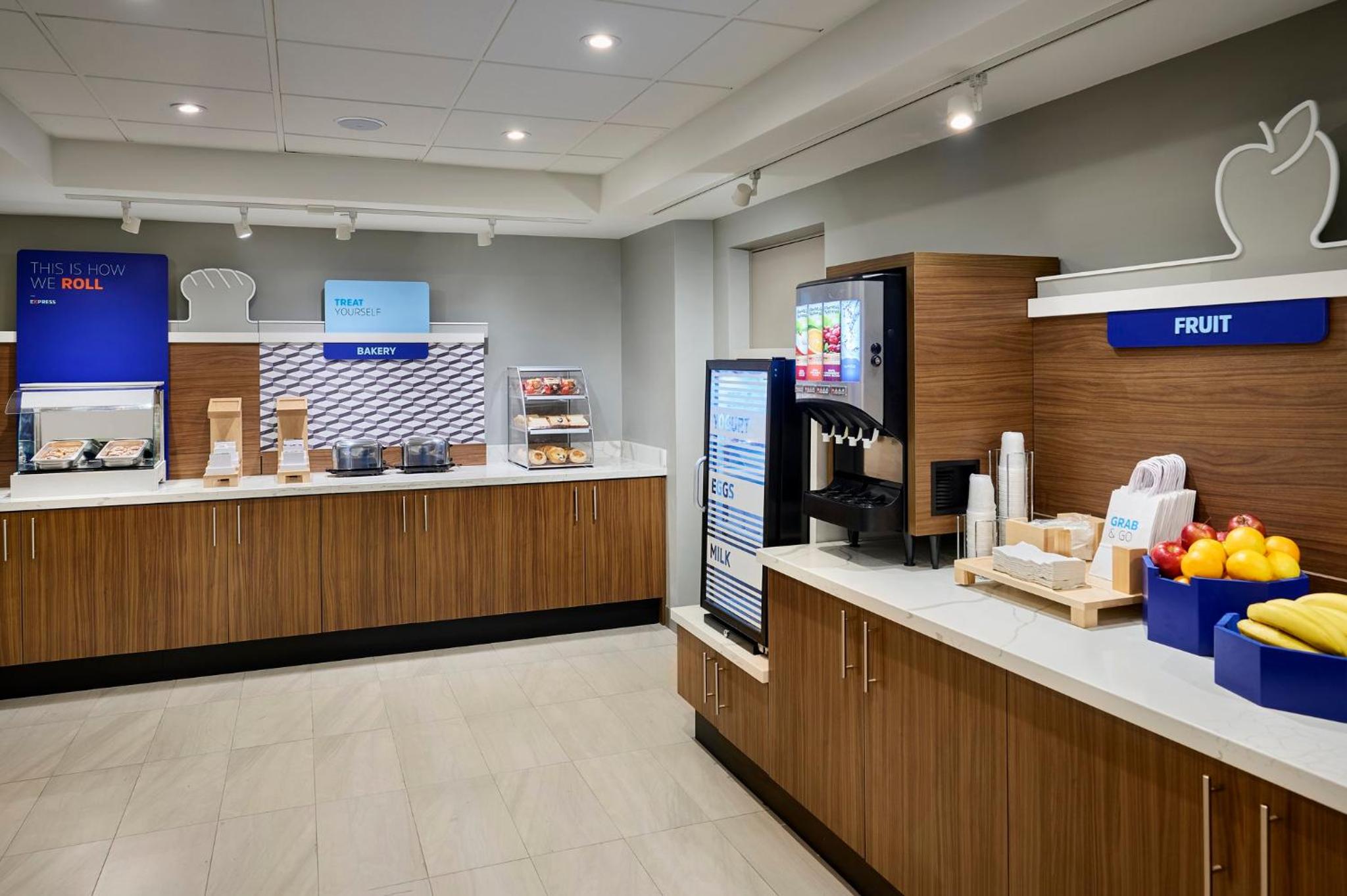 Kitchener Vacations - Holiday Inn Express  Suites Kitchener Southeast, an IHG Hotel - Property Image 14