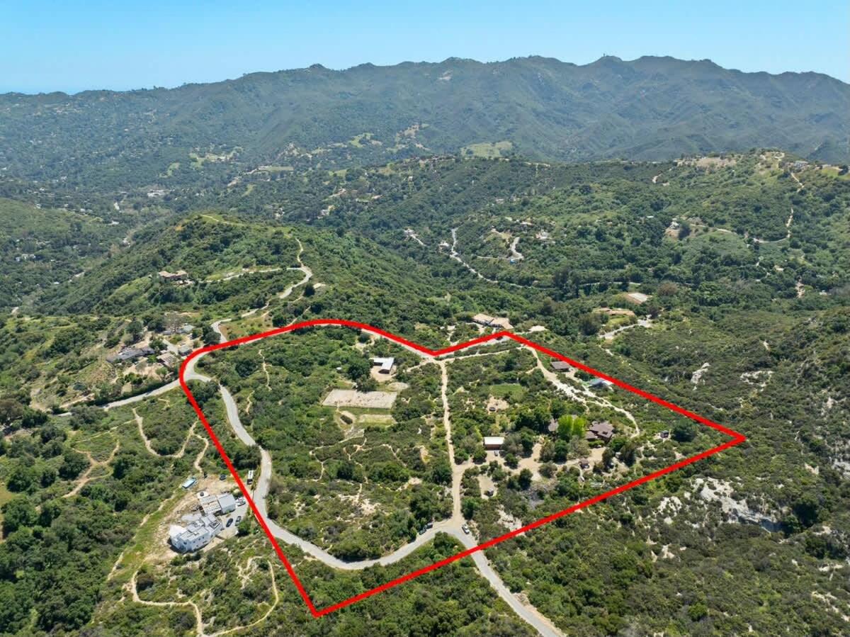 Topanga Ranch Villa - Property Image 38