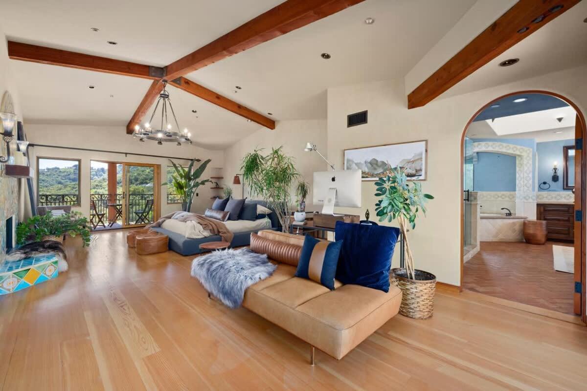 Topanga Ranch Villa - Property Image 60