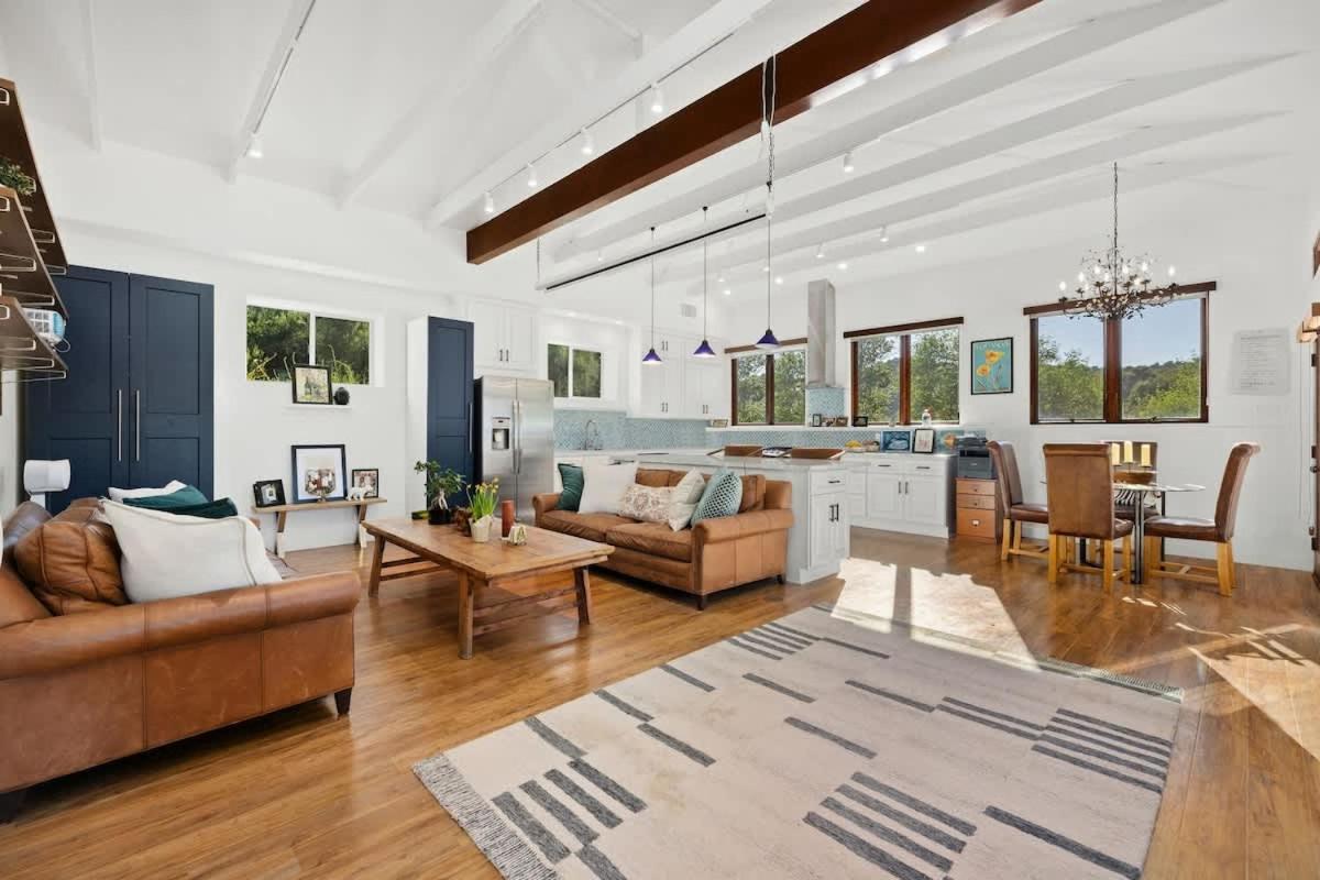 Topanga Ranch Villa - Property Image 11