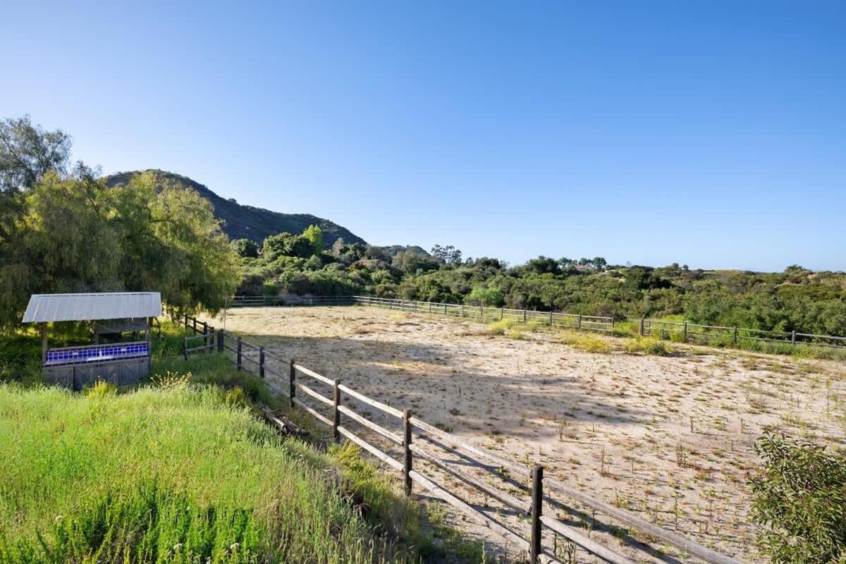 Topanga Ranch Villa - Property Image 16