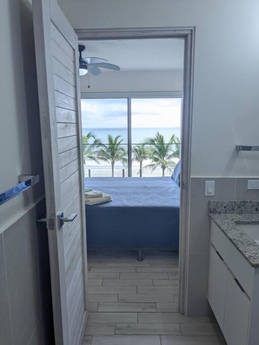 White Sands, Aquamarine waters and High Surfs