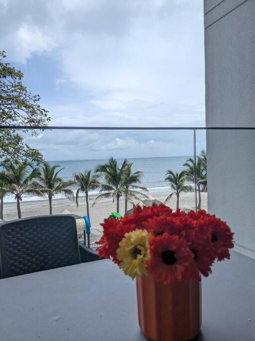 White Sands, Aquamarine waters and High Surfs