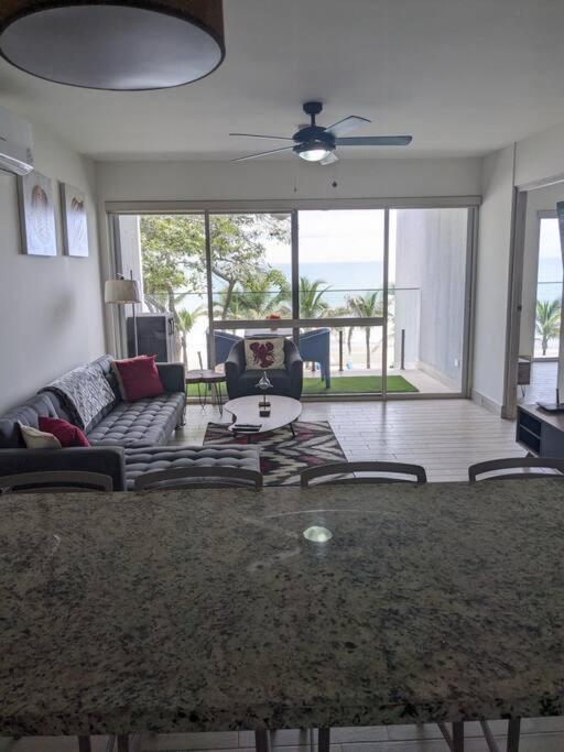 White Sands, Aquamarine waters and High Surfs
