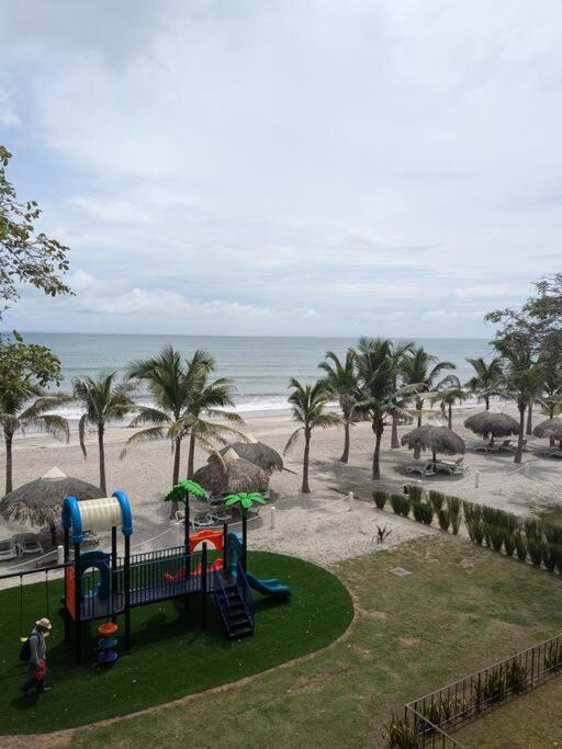 White Sands, Aquamarine waters and High Surfs