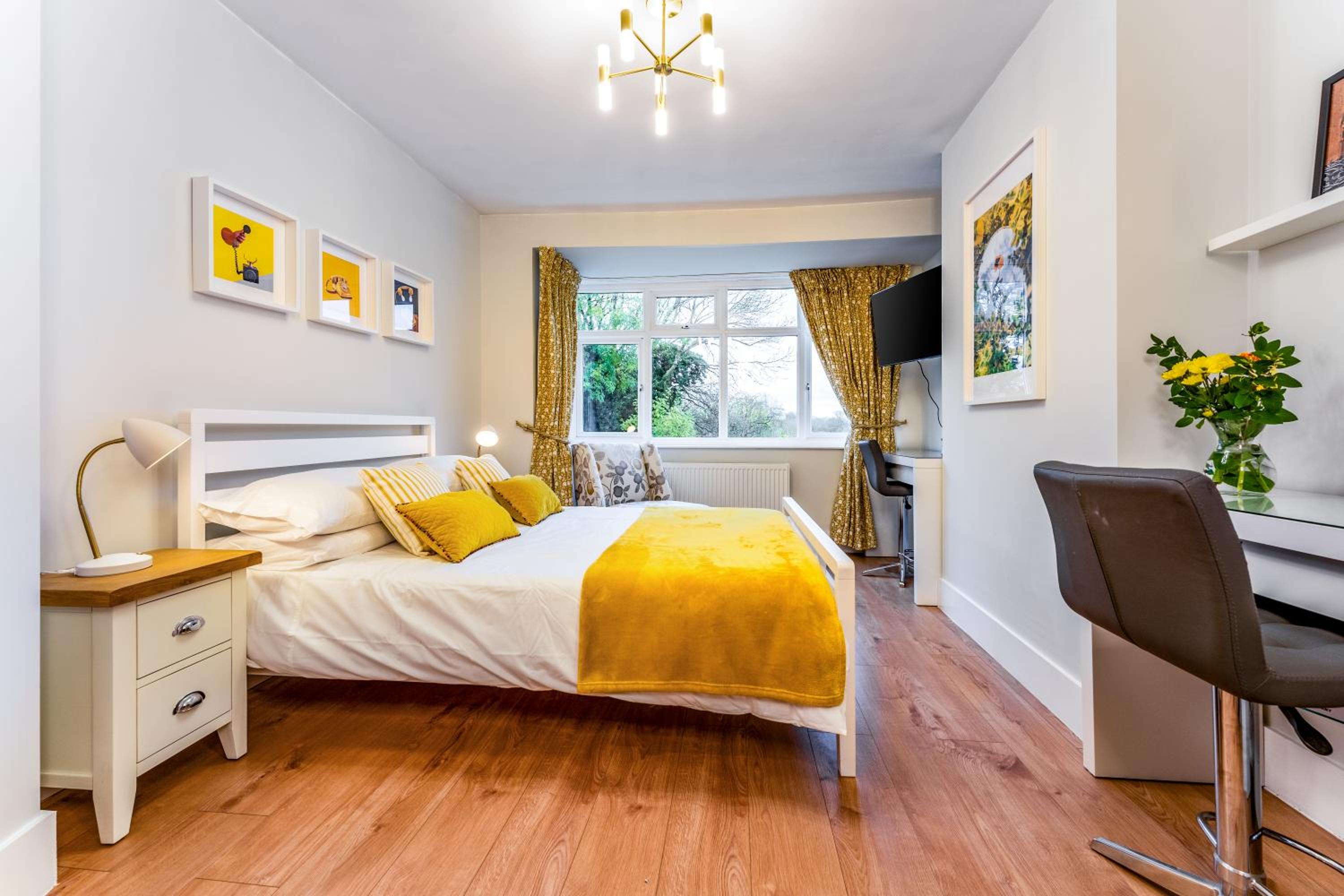 Greenview ensuite double bedroom 5