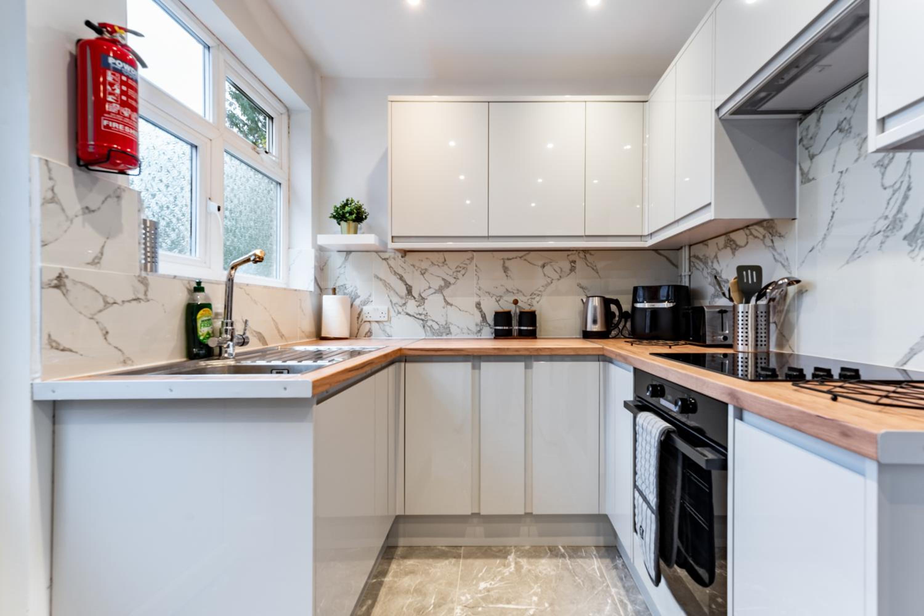 Greenview ensuite double bedroom 5