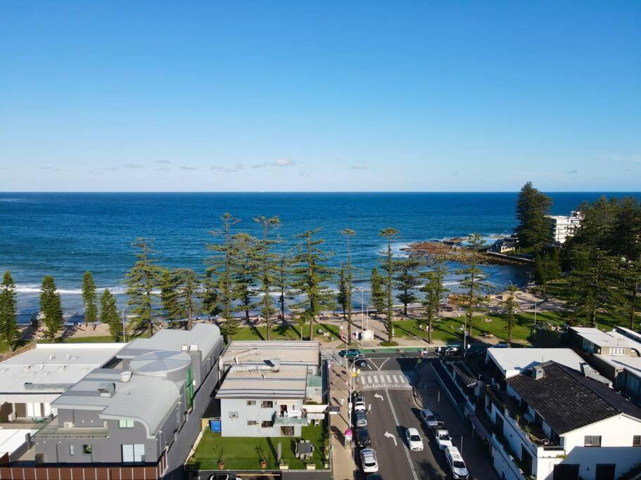 Dee why apartment on the beach with huge balcony