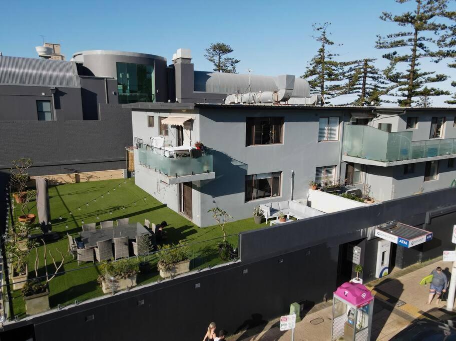 Dee why apartment on the beach with huge balcony