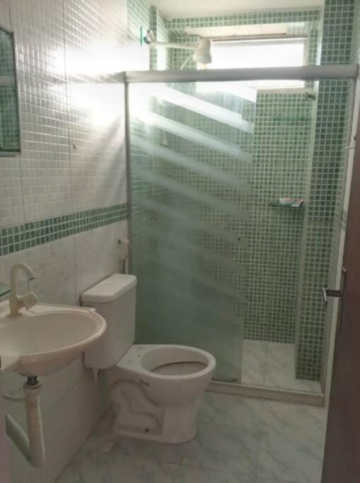 Apartamento dois quartos com acomodacoes para 4 pessoas
