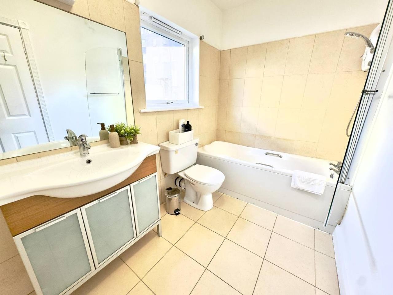 Central 2BD Townhouse in the Heart of Dublin 1